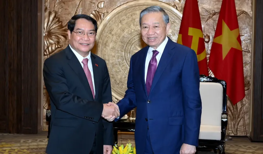 Tổng Bí thư, Chủ tịch nước Tô Lâm: Hà Nội và Vientiane phải là hình mẫu trong hợp tác địa phương - Ảnh 1.