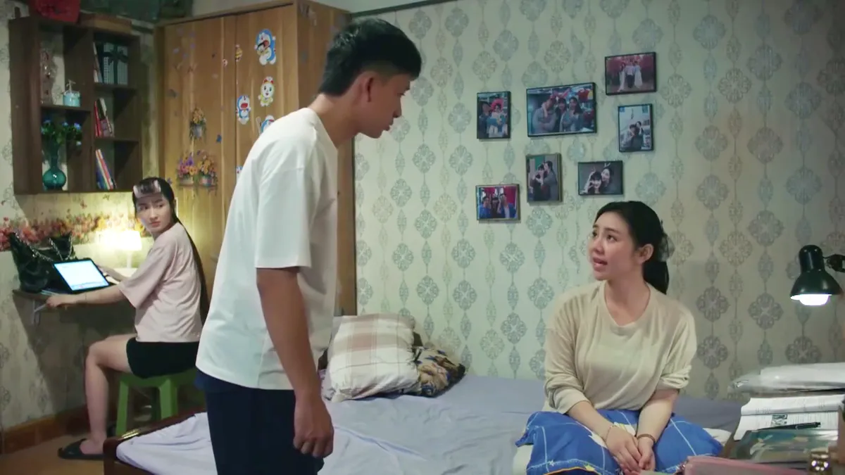 Bước ch&acirc;n v&agrave;o đời - Tập 35: Minh 'cảm nắng' c&ocirc; gi&aacute;o Giang? - Ảnh 1.