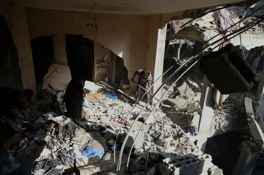 Israel tăng cường tấn công Gaza - Ảnh 1. Israel tăng cường tấn công Gaza - Ảnh 1.
