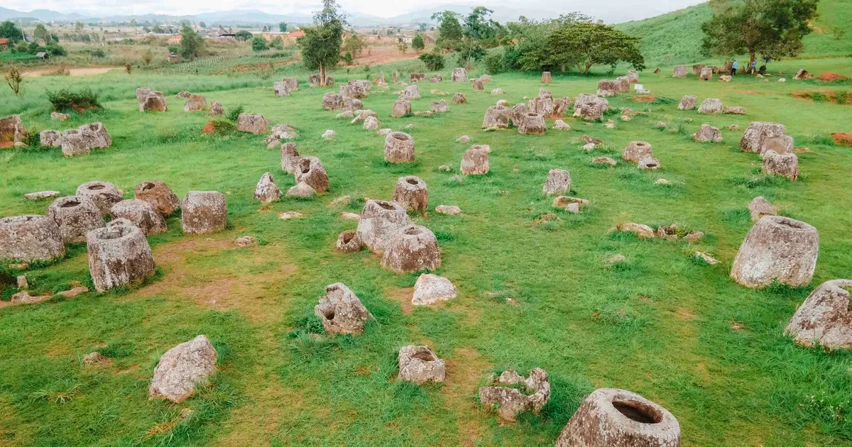 Cánh đồng Chum: Những bí ẩn ngàn năm trên cao nguyên Xieng Khuang- Ảnh 2. Cánh đồng Chum: Những bí ẩn ngàn năm trên cao nguyên Xieng Khuang- Ảnh 2.