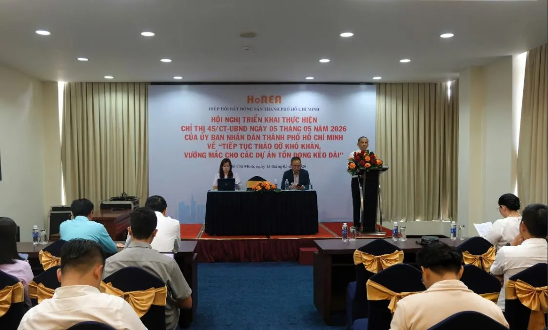 Doanh nghiệp địa ốc "kh&oacute;c": TP Hồ Ch&iacute; Minh buộc đẩy nhanh giải quyết  kh&oacute; khăn - Ảnh 2.