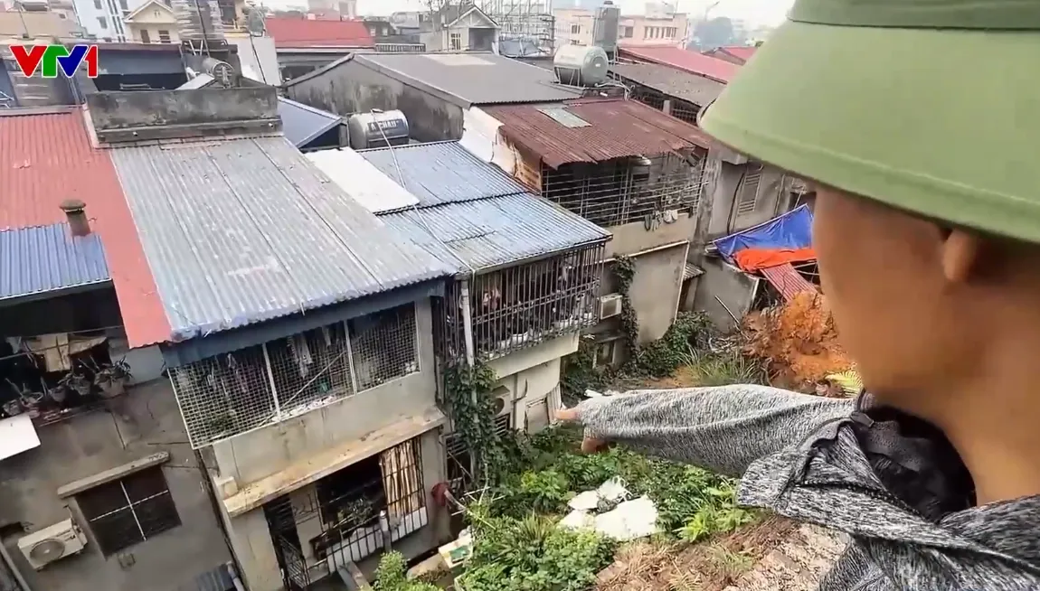 Sạt lở đất đ&aacute; v&ugrave;i lấp một số nh&agrave; d&acirc;n ở Th&aacute;i Nguy&ecirc;n, người d&acirc;n lo ngay ng&aacute;y - Ảnh 2.