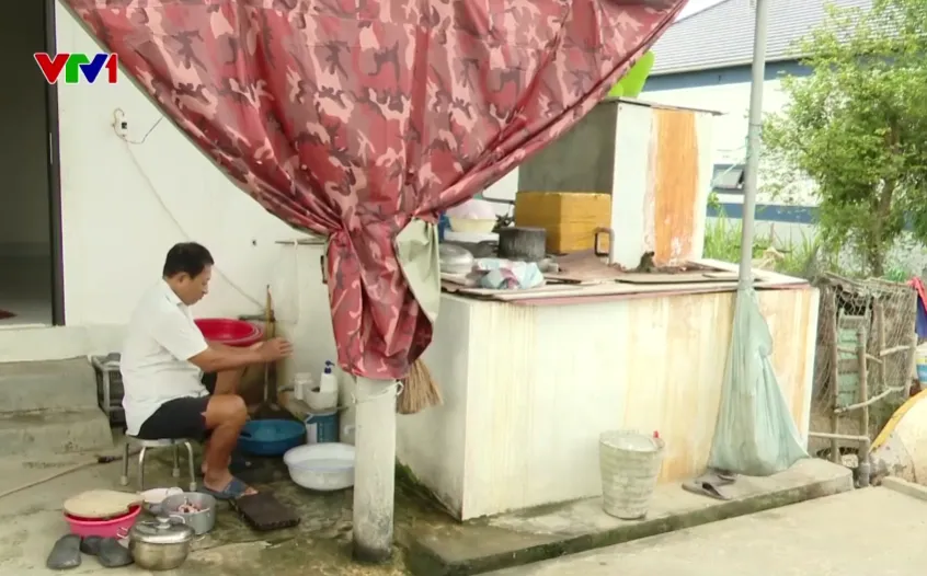 Hàng nghìn hộ dân Quảng Trị chật vật vì thiếu nước sạch mùa nắng nóng - Ảnh 2.