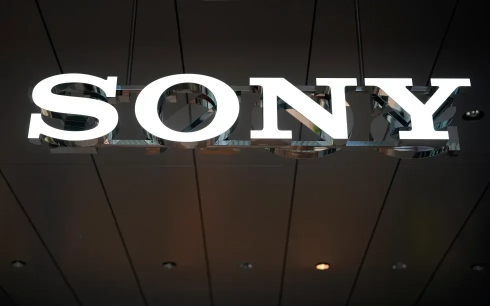 Logo Sony tại trụ sở Sony Corp. ở Tokyo, Nhật Bản, ngày 10/5/2022. (Ảnh: AP)