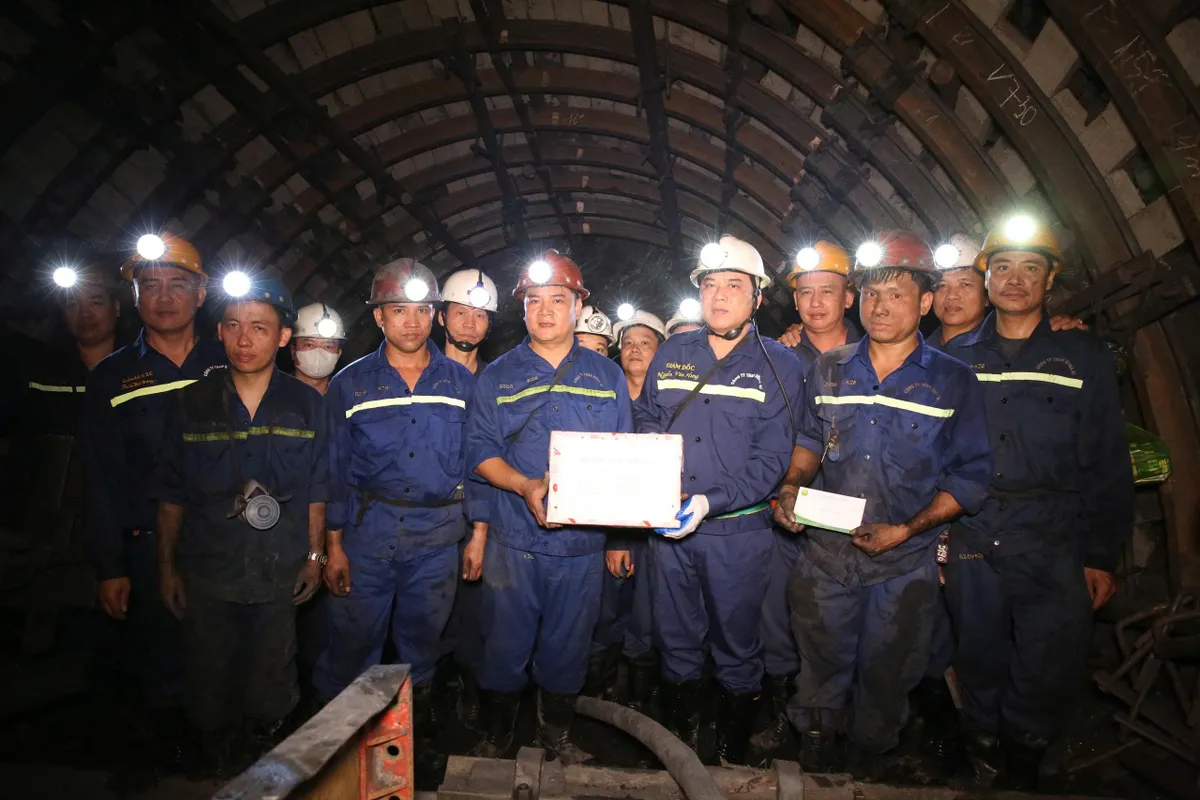 Than U&ocirc;ng B&iacute;: Bứt ph&aacute; s&aacute;ng tạo, n&acirc;ng tầm năng suất trong Th&aacute;ng h&agrave;nh động về an to&agrave;n vệ sinh lao động, Th&aacute;ng C&ocirc;ng nh&acirc;n năm 2026- Ảnh 2.