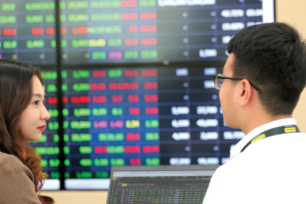 &lsquo;Xanh vỏ đỏ l&ograve;ng&rsquo; khiến nh&agrave; đầu tư chẳng mấy h&agrave;o hứng- Ảnh 1.