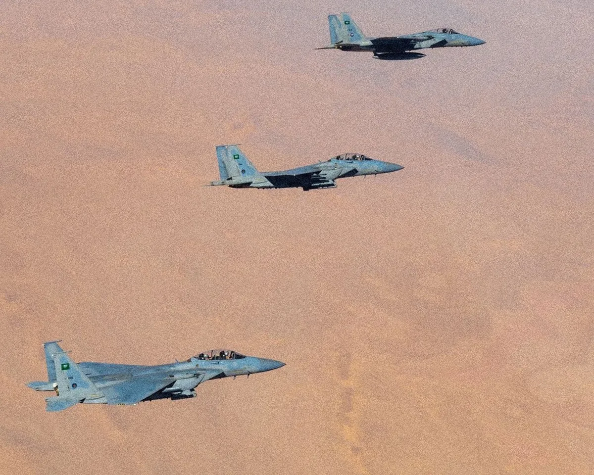 Saudi Arabia tấn c&ocirc;ng c&aacute;c nh&oacute;m d&acirc;n qu&acirc;n th&acirc;n Iran ở Iraq - Ảnh 1.