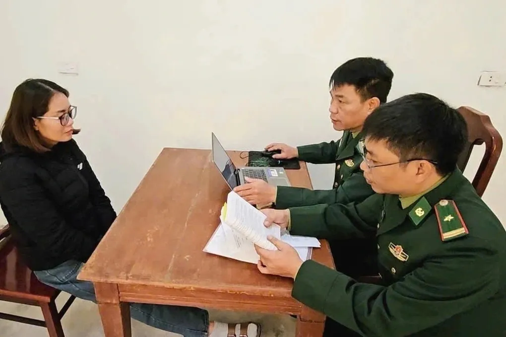 Truy tố 3 phụ nữ vận chuyển trái phép hơn 2,2 tỷ đồng vàng qua biên giới- Ảnh 1. Truy tố 3 phụ nữ vận chuyển trái phép hơn 2,2 tỷ đồng vàng qua biên giới- Ảnh 1.