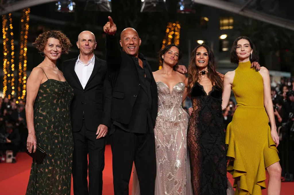 LHP Cannes 2026: D&agrave;n sao "Fast and Furious" khuấy đảo thảm đỏ  - Ảnh 4.