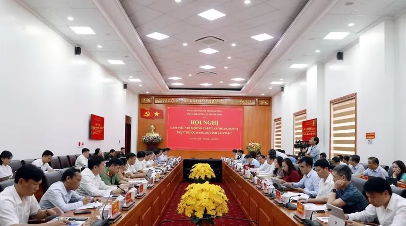 Đoàn Kiểm tra, giám sát số 16 của Bộ Chính trị làm việc với tỉnh Lai Châu - Ảnh 1.