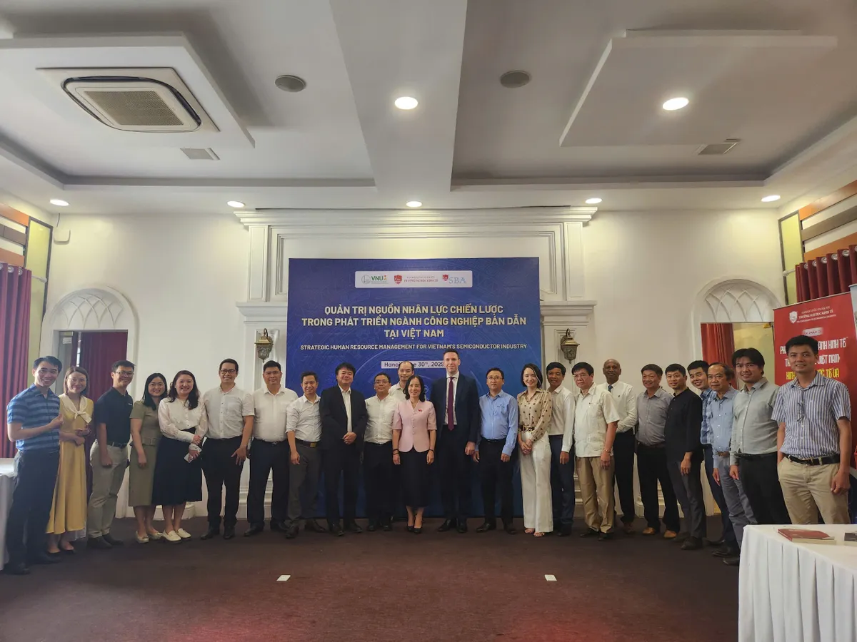 Khi giảng đường kh&ocirc;ng c&ograve;n bi&ecirc;n giới: Sinh vi&ecirc;n Việt Nam trưởng th&agrave;nh từ m&ocirc;i trường học thuật quốc tế- Ảnh 2.