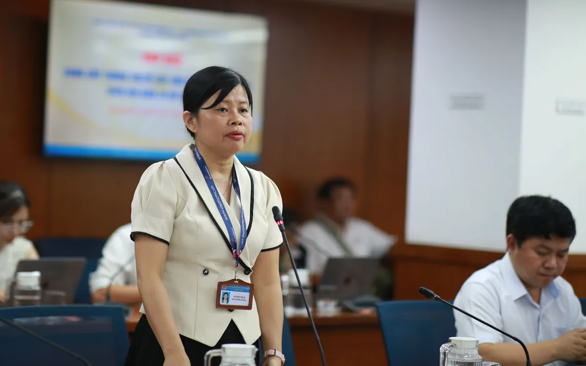 Đại diện Sở Du lịch TP Hồ Chí Minh thông tin về quản lý mô hình kinh doanh lưu trú ngắn ngày trên địa bàn.