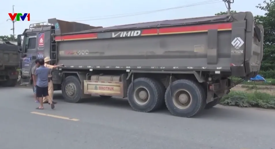 KIỂM SOÁT AN TOÀN HOẠT ĐỘNG CHỞ VẬT LIỆU XÂY DỰNG - Ảnh 2.