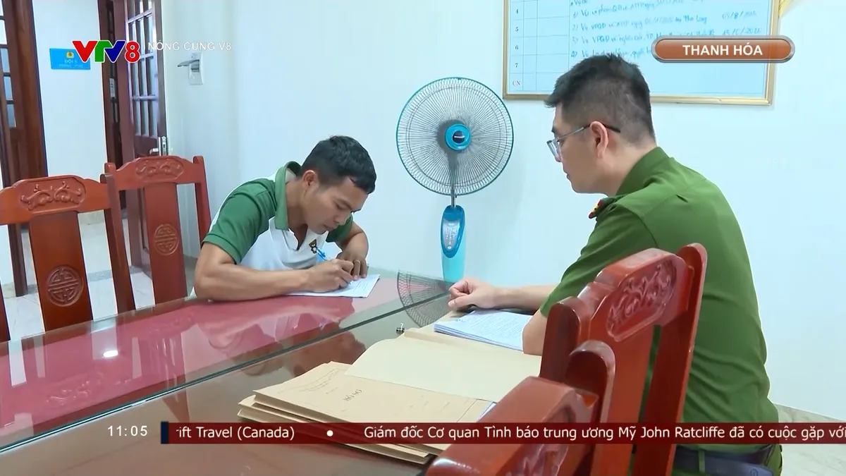 Khởi tố đối tượng mua bán lợn nhiễm dịch tả Châu phi
- Ảnh 2. Khởi tố đối tượng mua bán lợn nhiễm dịch tả Châu phi
- Ảnh 2.