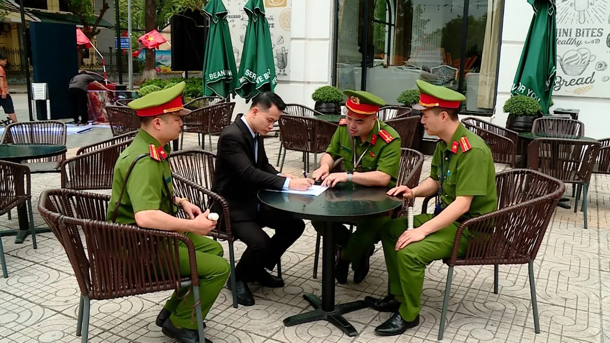 C&ocirc;ng an Lạng Sơn: Tăng cường bảo đảm trật tự an to&agrave;n giao th&ocirc;ng tr&ecirc;n địa b&agrave;n - Ảnh 5.