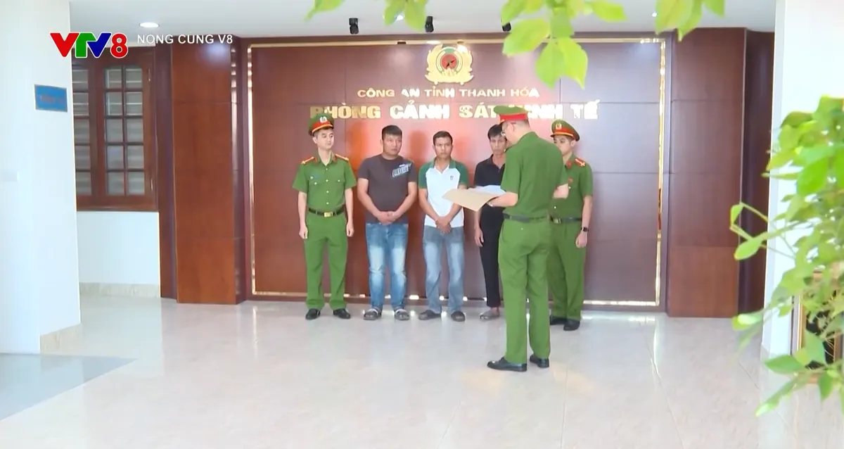 Khởi tố đối tượng mua bán lợn nhiễm dịch tả Châu phi
- Ảnh 1. Khởi tố đối tượng mua bán lợn nhiễm dịch tả Châu phi
- Ảnh 1.