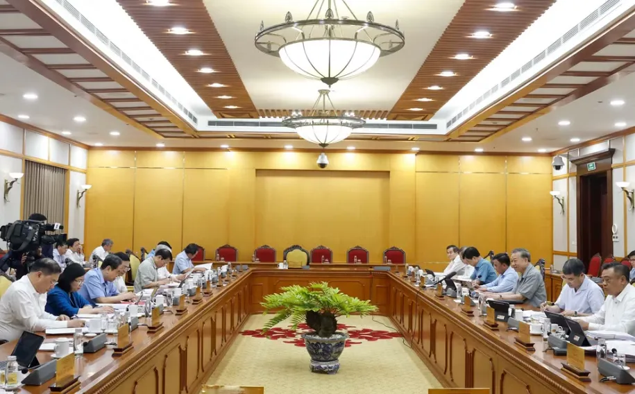 Ho&agrave;n thiện thể chế vượt trội, tạo động lực để Th&agrave;nh phố Hồ Ch&iacute; Minh bứt ph&aacute; - Ảnh 2.