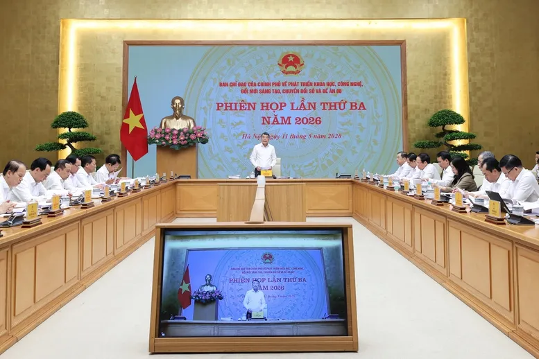 Ph&aacute;t triển đồng bộ hạ tầng số, chuyển đổi số to&agrave;n diện, tạo thuận lợi cho người d&acirc;n, doanh nghiệp - Ảnh 1.