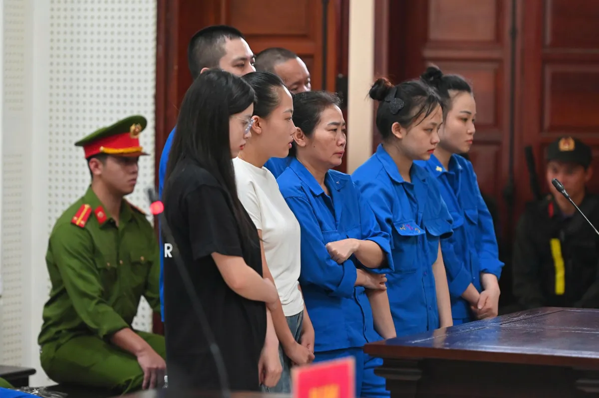 "Tr&ugrave;m" ma t&uacute;y B&ugrave;i Đ&igrave;nh Kh&aacute;nh lĩnh &aacute;n tử h&igrave;nh  - Ảnh 1.