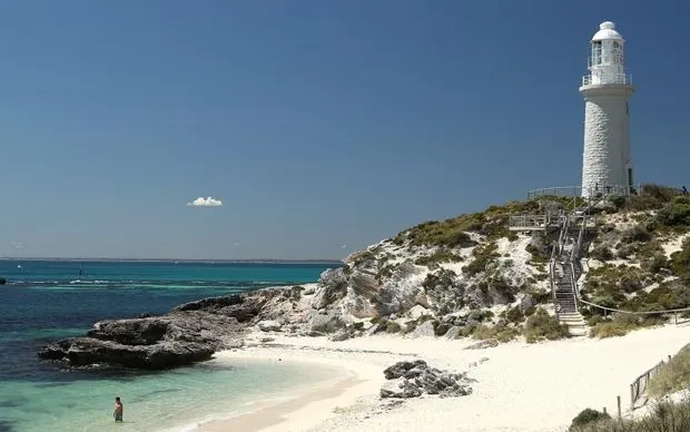 Một người đàn ông nguy kịch sau khi bị cá mập tấn công ngoài khơi đảo Rottnest, gần Perth, Australia. (Ảnh: Getty Images)