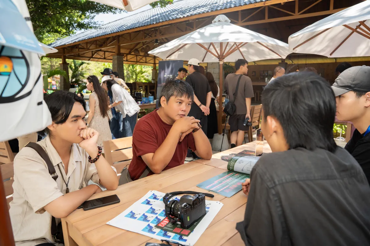 Tiệc Phim ngắn Nha Trang 2026: Kh&ocirc;ng gian kết nối v&agrave; ươm mầm t&agrave;i năng điện ảnh Việt - Ảnh 2.