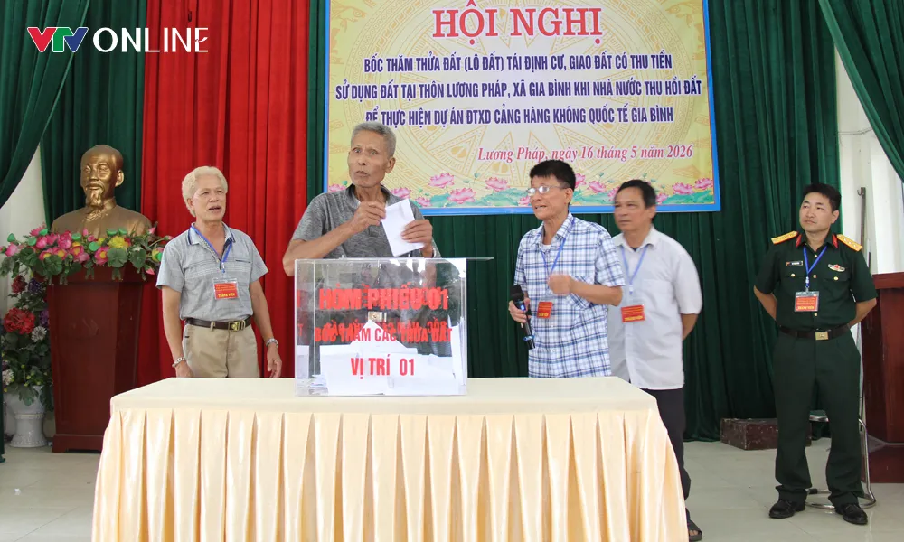 Gần 800 hộ dân đồng thuận bốc thăm đất tái định cư dự án Cảng hàng không quốc tế Gia Bình - Ảnh 3.