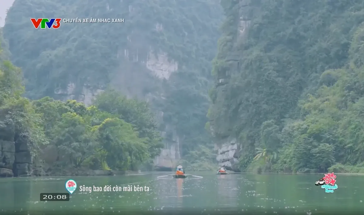 Vinh Khuất mang “Sông bốn mùa” đến Tam Cốc - Ảnh 1.