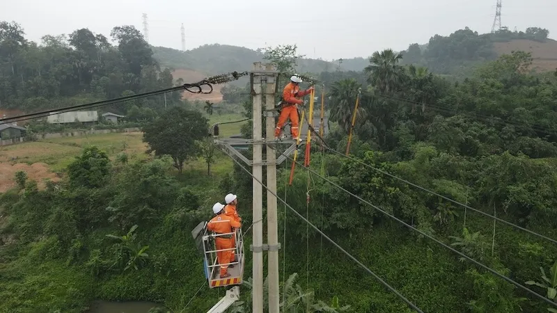 EVNNPC n&acirc;ng cao hiệu quả vận h&agrave;nh hệ thống, tập trung đảm bảo điện m&ugrave;a nắng n&oacute;ng- Ảnh 2.