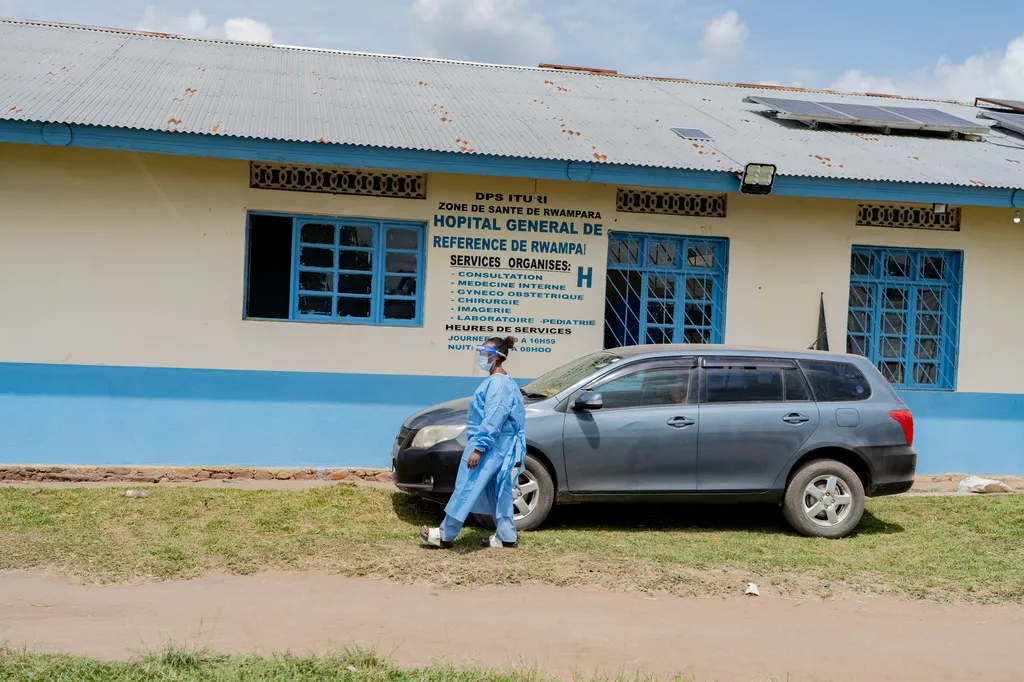 WHO cảnh báo dịch Ebola ở Congo là tình trạng khẩn cấp về sức khỏe cộng đồng- Ảnh 2. WHO cảnh báo dịch Ebola ở Congo là tình trạng khẩn cấp về sức khỏe cộng đồng- Ảnh 2.