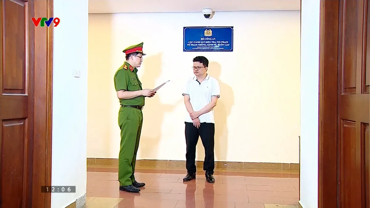 Xâm phạm quyền tác giả bị xử lý hình sự
