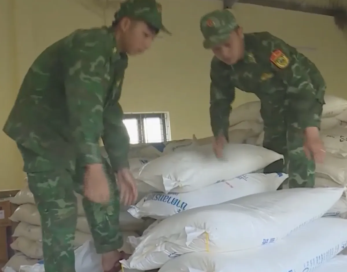 Quyết liệt ngăn chặn đường nhập lậu để bảo vệ ngành mía đường trong nước- Ảnh 4. Quyết liệt ngăn chặn đường nhập lậu để bảo vệ ngành mía đường trong nước- Ảnh 4.