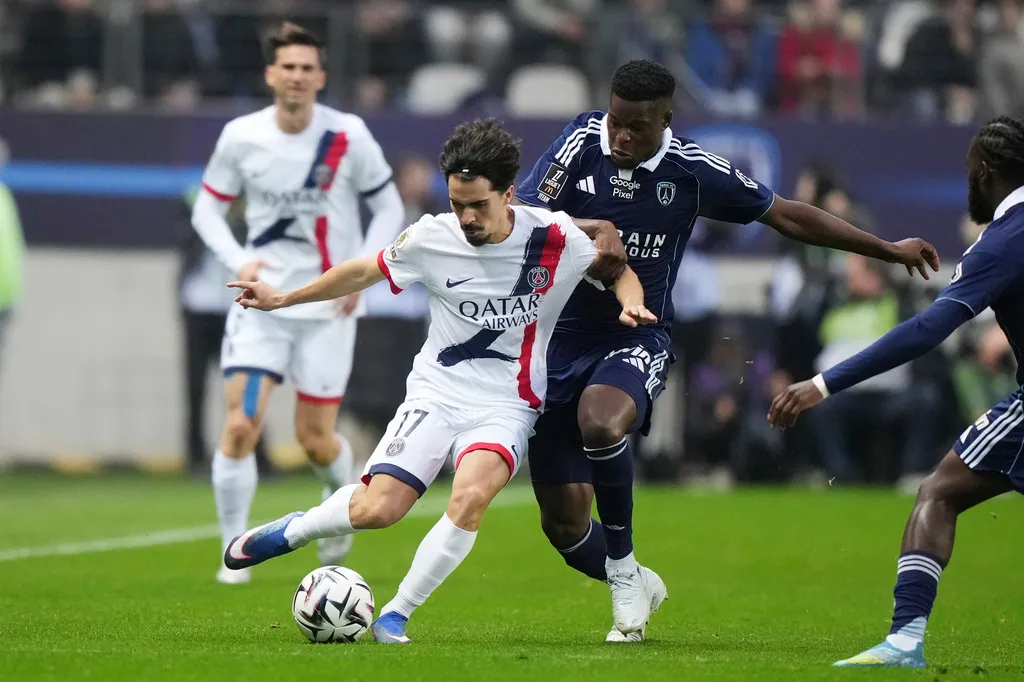 PSG nhận “gáo nước lạnh”, Dembele chấn thương trước thềm chung kết C1- Ảnh 1.