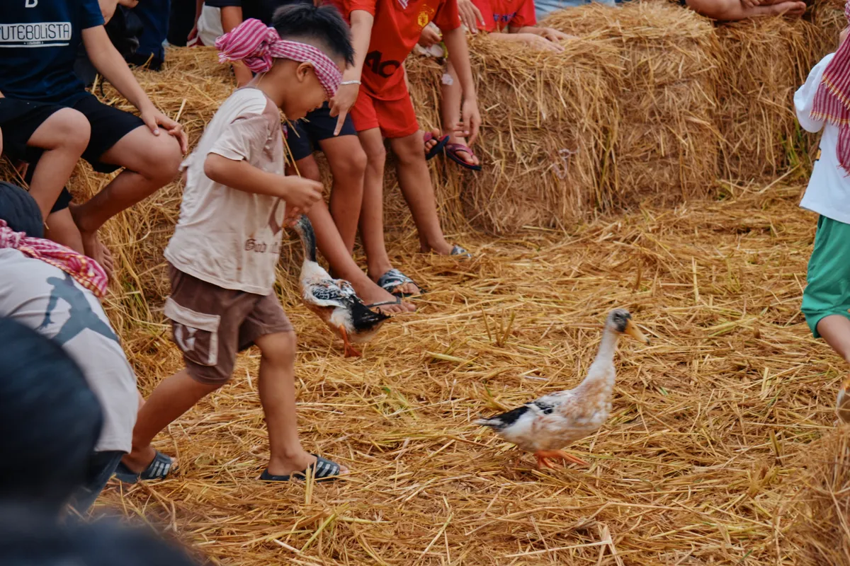 Những cánh diều tuổi thơ - giữ gìn nét đẹp của trò chơi dân gian- Ảnh 4. Những cánh diều tuổi thơ - giữ gìn nét đẹp của trò chơi dân gian- Ảnh 4.