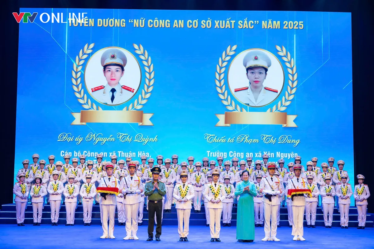 Nữ C&ocirc;ng an v&ugrave;ng cao học B&aacute;c từ những việc l&agrave;m gần d&acirc;n - Ảnh 4.