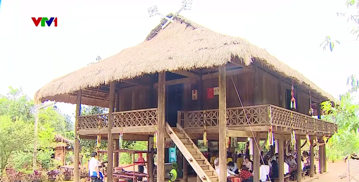 Hà Nội kiểm tra thực địa, sẵn sàng tiếp nhận Vườn Quốc gia Ba Vì và Làng Văn hóa - Du lịch các dân tộc Việt Nam - Ảnh 1.