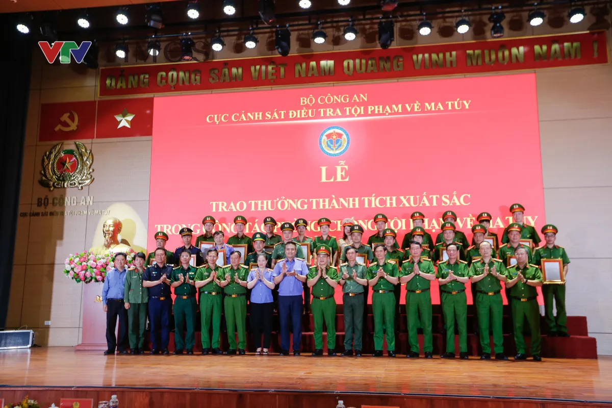 Ki&ecirc;n quyết đấu tranh kh&ocirc;ng khoan nhượng với tội phạm ma t&uacute;y - Ảnh 1.