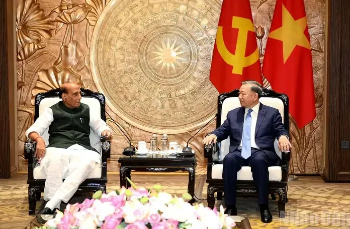 Tổng B&iacute; thư, Chủ tịch nước T&ocirc; L&acirc;m tiếp Bộ trưởng Quốc ph&ograve;ng Ấn Độ Rajnath Singh- Ảnh 1.
