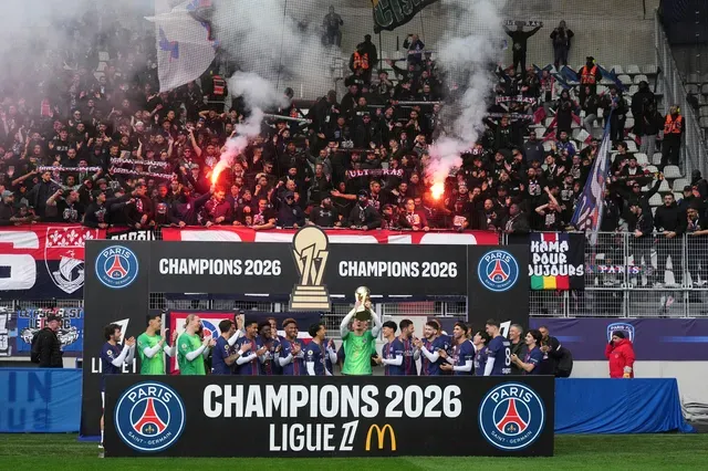 PSG đón tin dữ trước chung kết Champions League, Dembele chấn thương trong ngày nâng cúp Ligue 1- Ảnh 1. PSG đón tin dữ trước chung kết Champions League, Dembele chấn thương trong ngày nâng cúp Ligue 1- Ảnh 1.