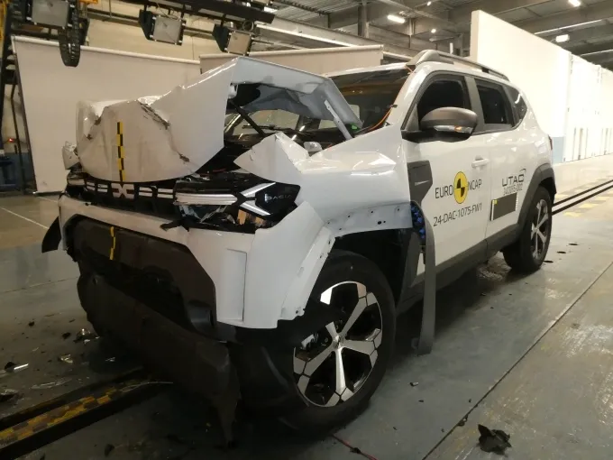 Euro NCAP: Nhiều h&atilde;ng xe cắt giảm c&ocirc;ng nghệ an to&agrave;n để giữ gi&aacute; b&aacute;n thấp- Ảnh 1.