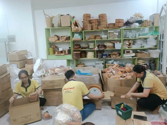 Shopee, TikTok Shop li&ecirc;n tục tăng ph&iacute;, cuộc đua gi&aacute; rẻ tr&ecirc;n s&agrave;n sắp kết th&uacute;c?- Ảnh 1.