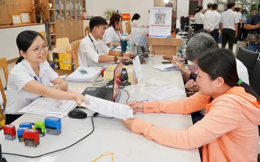 Không để gián đoạn việc thực hiện các thủ tục hành chính cho người dân, doanh nghiệp