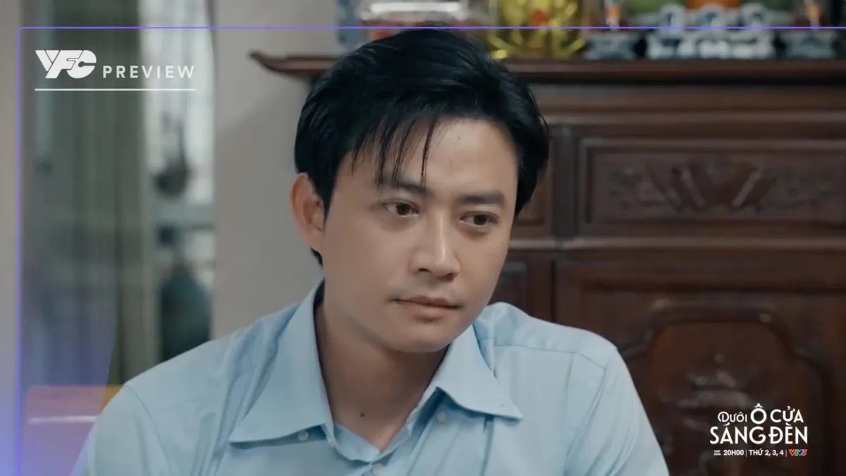 Dưới &ocirc; cửa s&aacute;ng đ&egrave;n - Tập 2: &Ocirc;ng Đăng tỏ vẻ kh&oacute; chịu với con rể ra mặt- Ảnh 3.