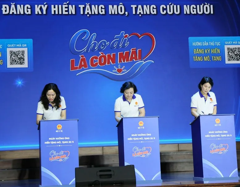 Phát động Ngày hưởng ứng hiến tặng mô, tạng 20/5: Lan tỏa thông điệp “Cho đi là còn mãi”- Ảnh 2. Phát động Ngày hưởng ứng hiến tặng mô, tạng 20/5: Lan tỏa thông điệp “Cho đi là còn mãi”- Ảnh 2.