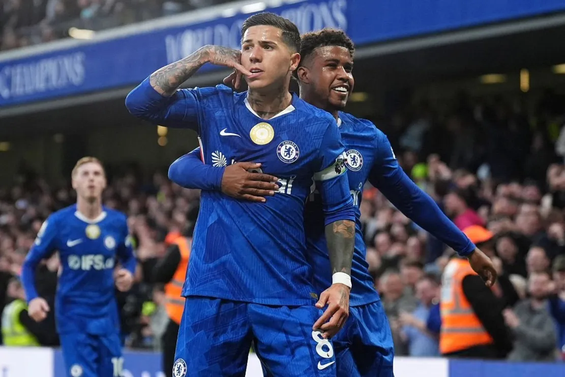 Tottenham thua Chelsea, cuộc chiến trụ hạng kéo dài tới vòng cuối- Ảnh 1. Tottenham thua Chelsea, cuộc chiến trụ hạng kéo dài tới vòng cuối- Ảnh 1.