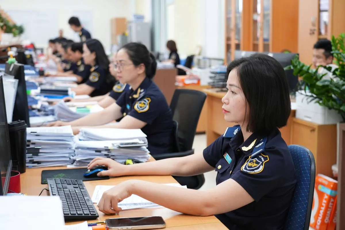 Minh bạch công thức khai báo hóa chất xuất nhập khẩu: Doanh nghiệp cần chủ động để không tự làm khó mình- Ảnh 2. Minh bạch công thức khai báo hóa chất xuất nhập khẩu: Doanh nghiệp cần chủ động để không tự làm khó mình- Ảnh 2.