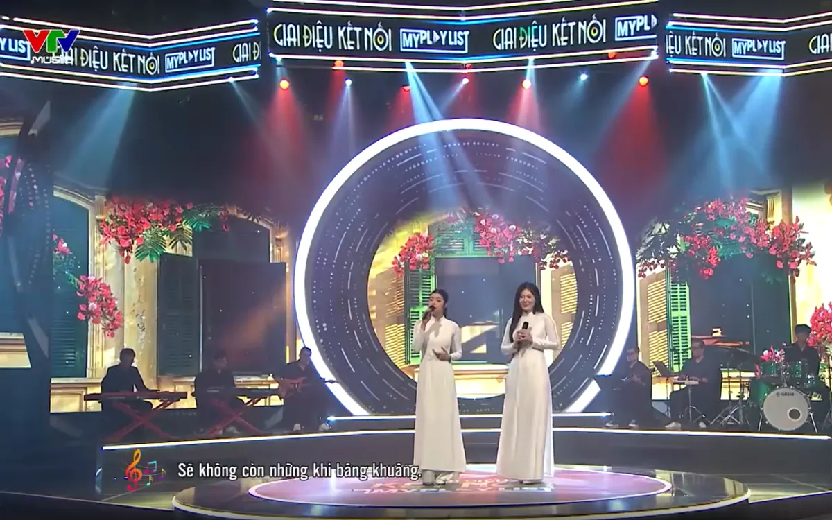 Diễn vi&ecirc;n Thanh Hương song ca c&ugrave;ng V&otilde; Ho&agrave;i Anh gợi k&yacute; ức m&ugrave;a chia tay đầy cảm x&uacute;c - Ảnh 1.