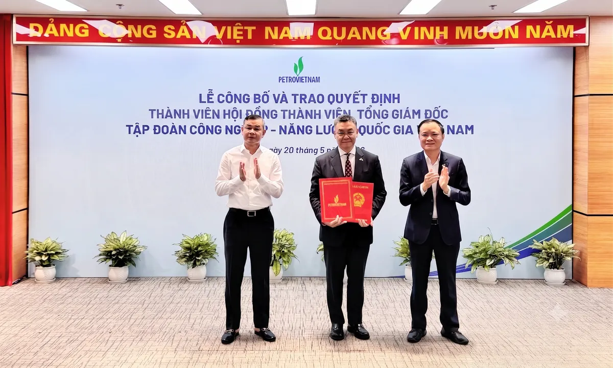 Petrovietnam kiện to&agrave;n nh&acirc;n sự, bổ nhiệm Tổng gi&aacute;m đốc mới- Ảnh 2.