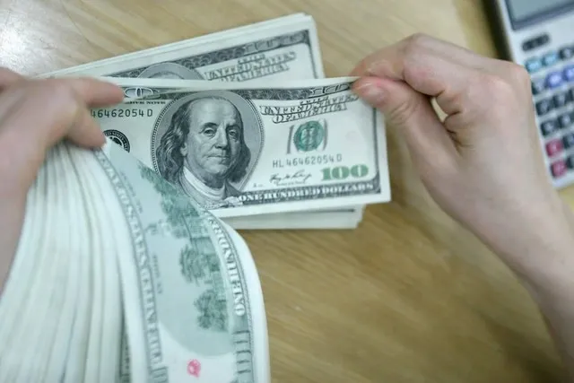 USD đi ngang trong nước, ngoại tệ khác tăng mạnh giữa biến động kỳ vọng chính sách Fed- Ảnh 1. USD đi ngang trong nước, ngoại tệ khác tăng mạnh giữa biến động kỳ vọng chính sách Fed- Ảnh 1.