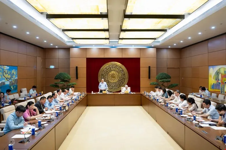 Chủ tịch Quốc hội Trần Thanh Mẫn yêu cầu đổi mới mạnh mẽ hoạt động của Hội đồng Dân tộc- Ảnh 1. Chủ tịch Quốc hội Trần Thanh Mẫn yêu cầu đổi mới mạnh mẽ hoạt động của Hội đồng Dân tộc- Ảnh 1.