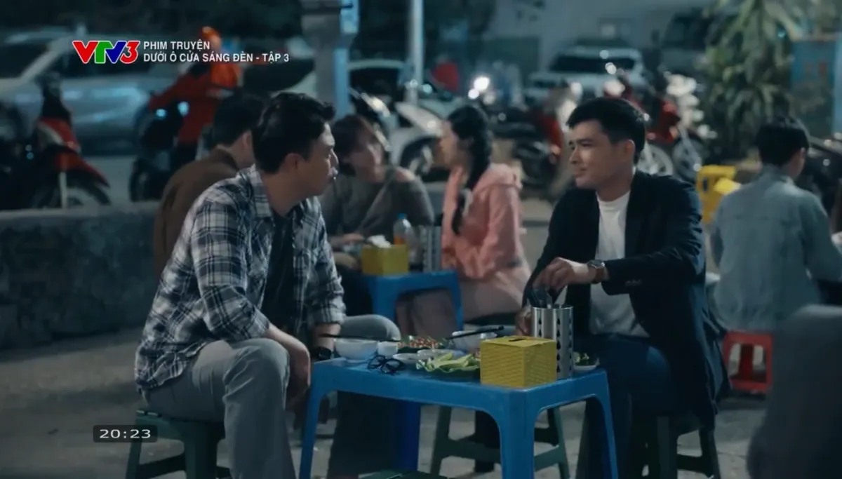 Dưới &ocirc; cửa s&aacute;ng đ&egrave;n - Tập 3: Diệu điếng người khi nhận được 'lời đề nghị khiếm nh&atilde;' - Ảnh 16.